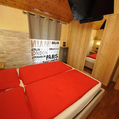 Apartment Baita Carosello Apt 4 By Livigno Accomodation